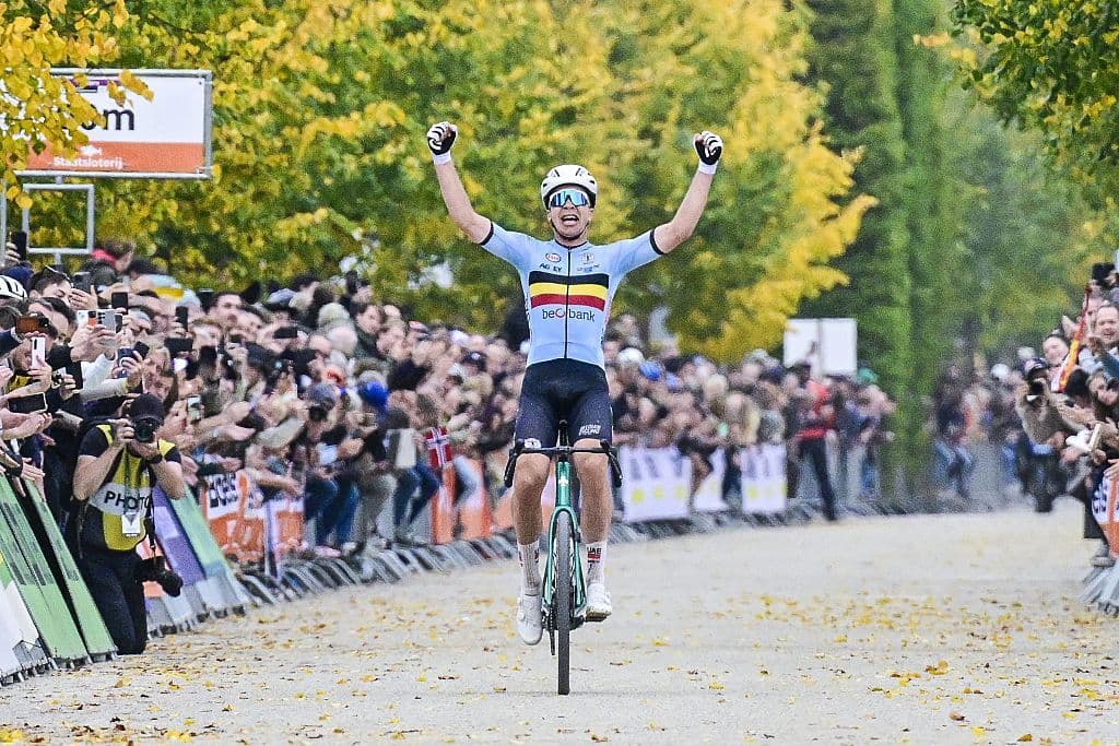 'I don’t think it’s my responsibility to finance that' – Gravel pros forced to buy their own kit and fund travel to Australia for World Championships