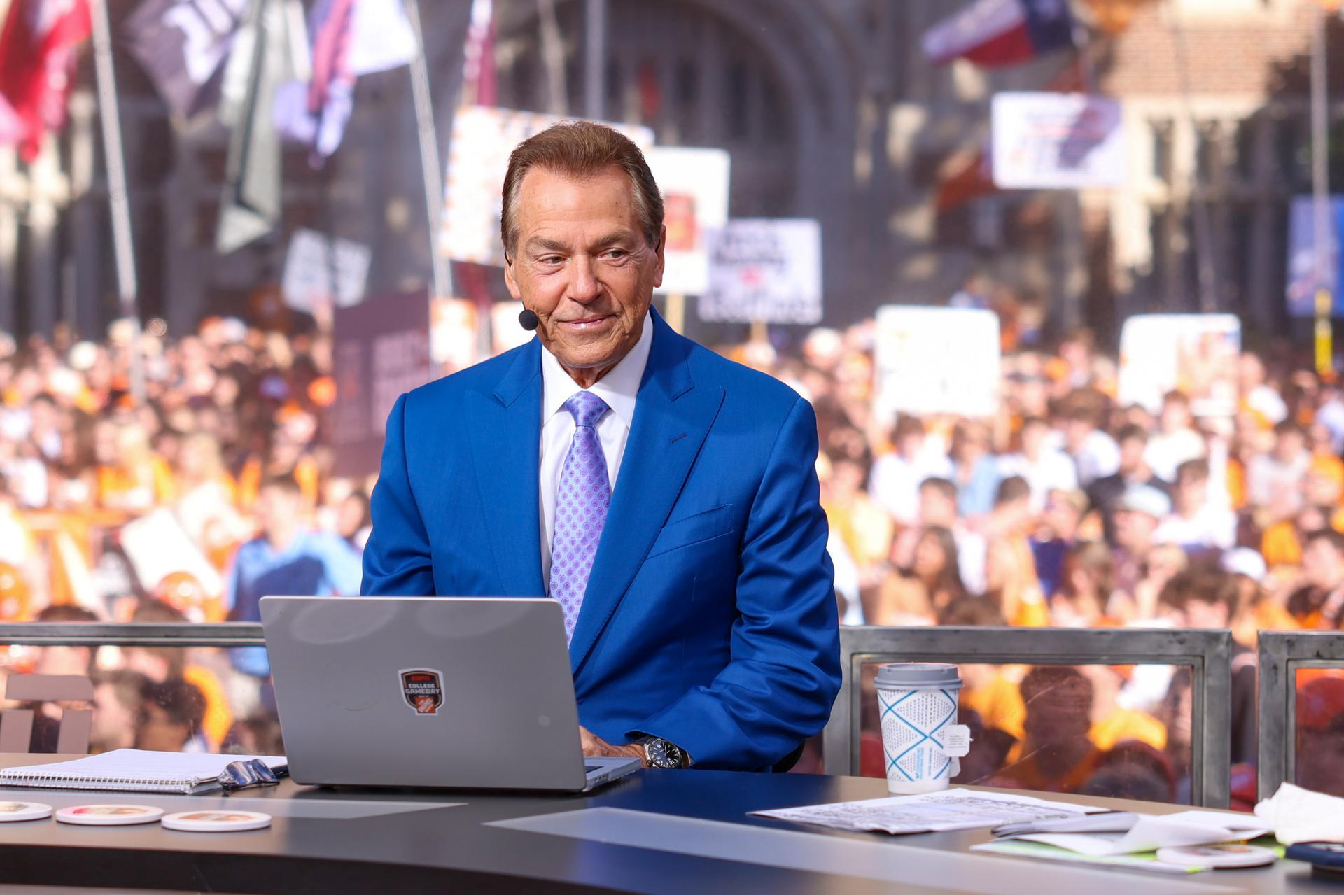 'F*** Nick Saban' chants erupt after former Alabama coach taunts Tennessee, references his 16 victory cigars