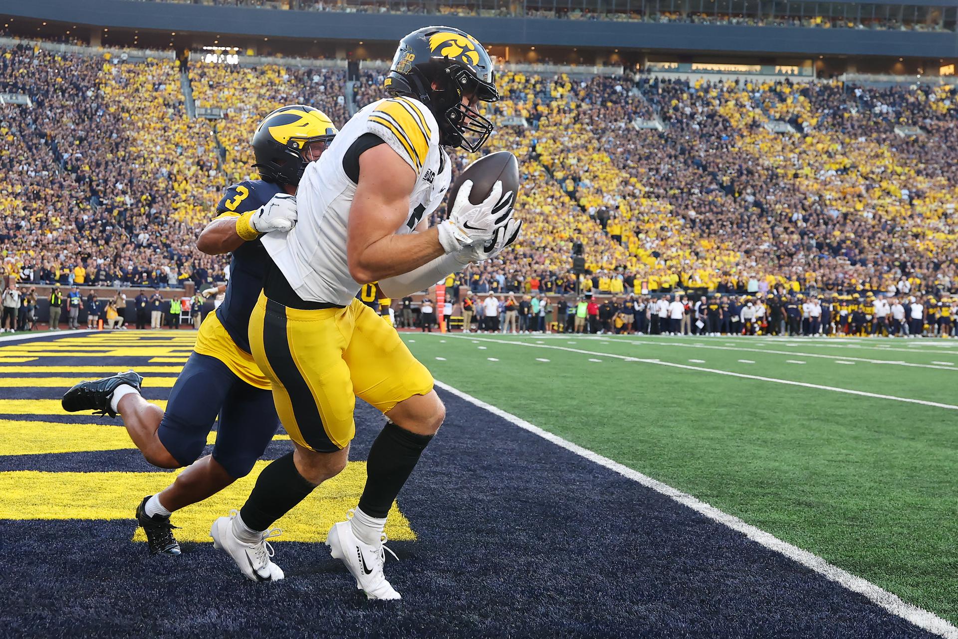 Week 5 college football odds, storylines: Best bets for the 4 biggest games