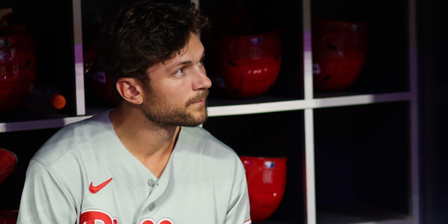 Turner must play better shortstop in '27 or change positions, Dombrowski says