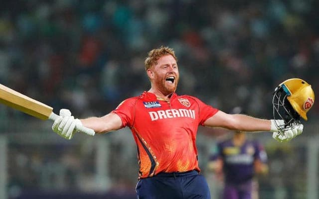 Jonny Bairstow joins Melbourne Renegades as international signing for BBL 16