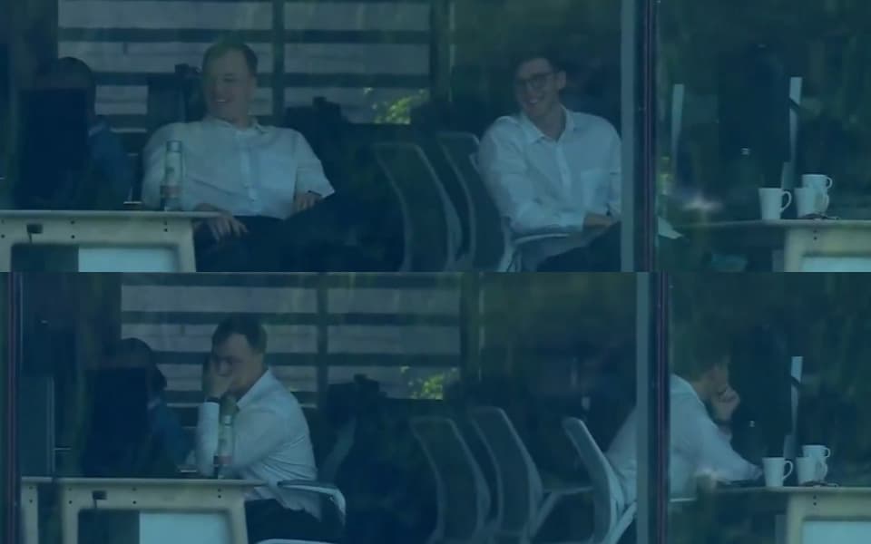 [WATCH] Two employees caught enjoying live cricket at work during SA vs AUS 3rd Test