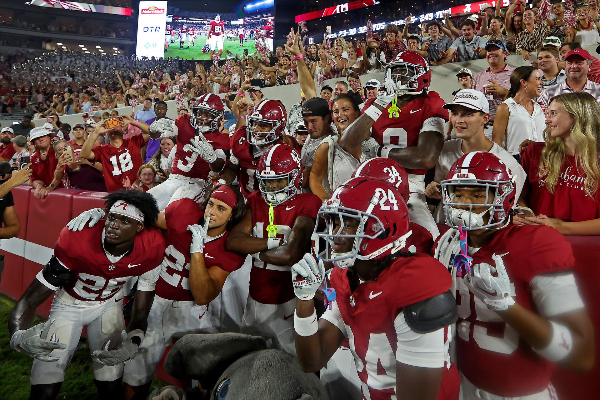 Alabama Fans Score Free Item From National Company Following Heartbreaking Defeat to Georgia