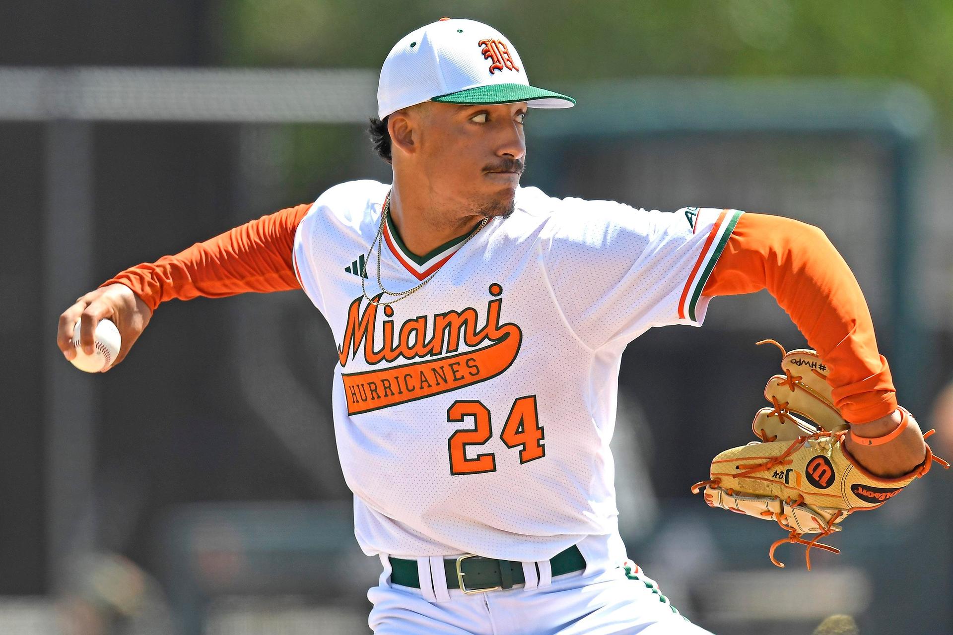 Washington Nationals prospect Alejandro Rosario is finally throwing again