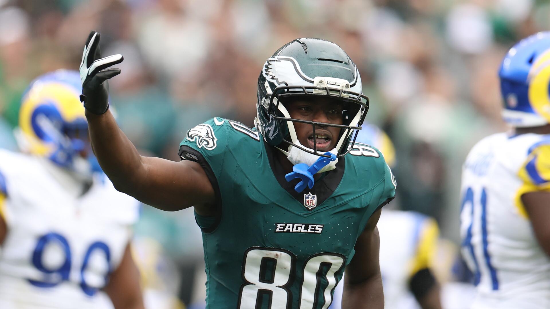 Darius Cooper's second TD catch gives Eagles 20-10 halftime lead over Rams