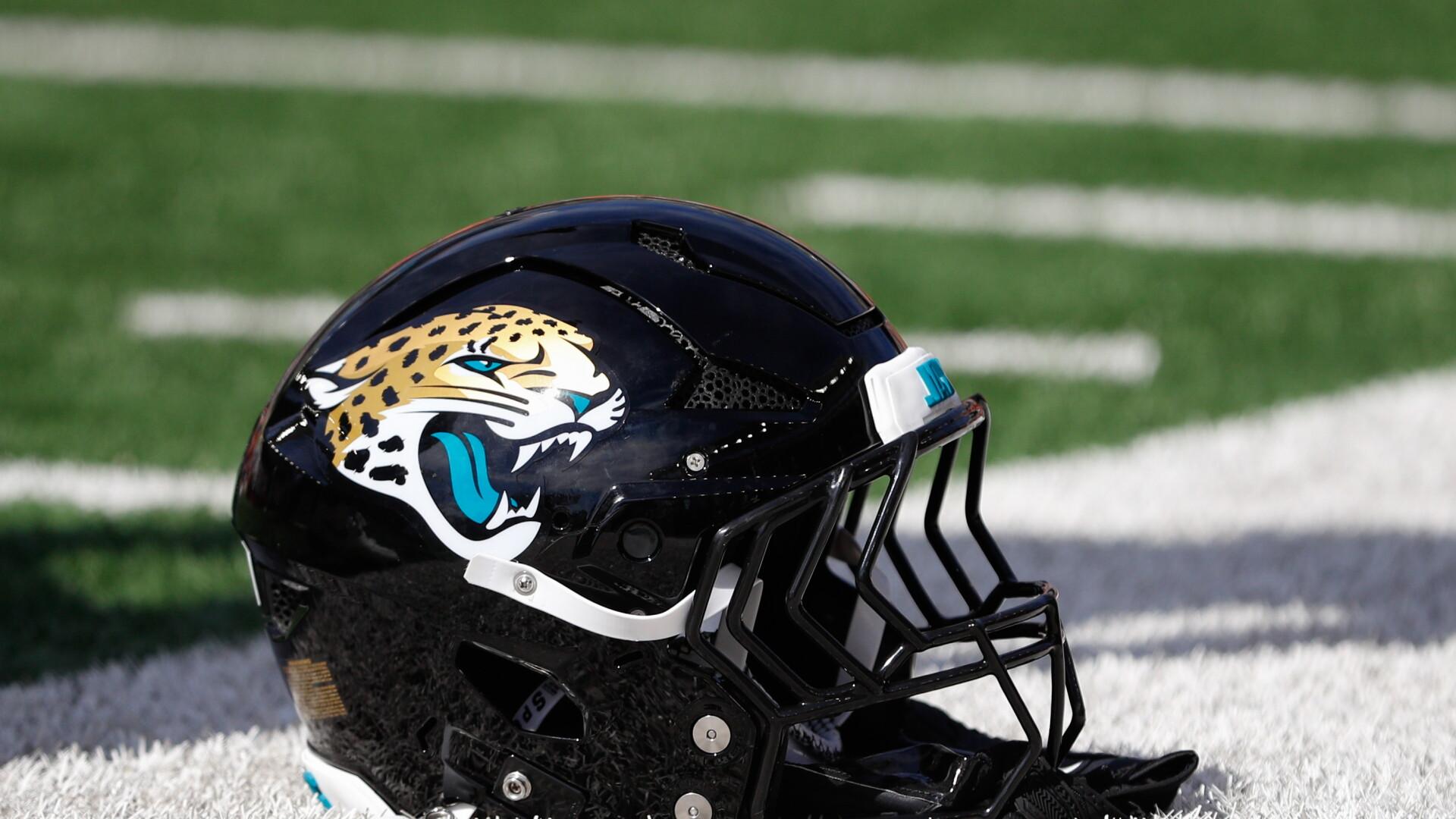 Jaguars signing S Kaevon Merriweather to 53-man roster