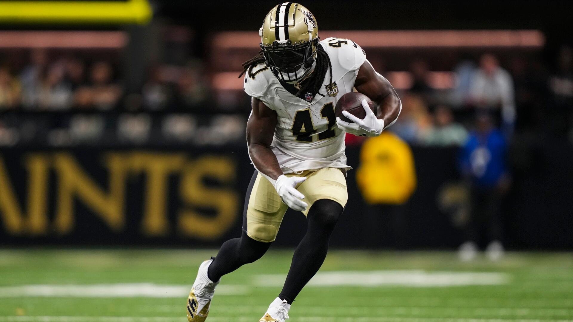Alvin Kamara will soon become the sixth NFL player with 5,000 yards rushing and receiving