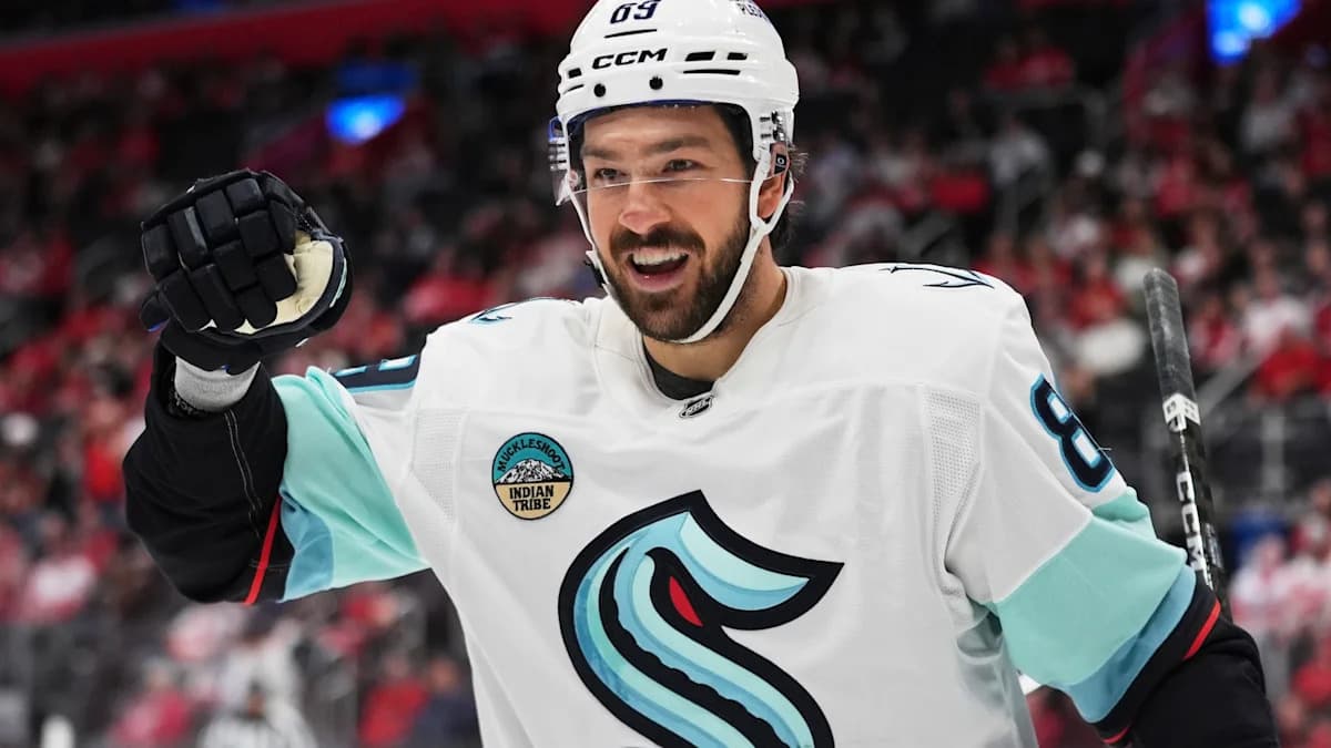 Gaudreau scores twice in 4-goal 2nd period as Kraken beat Red Wings 6-3