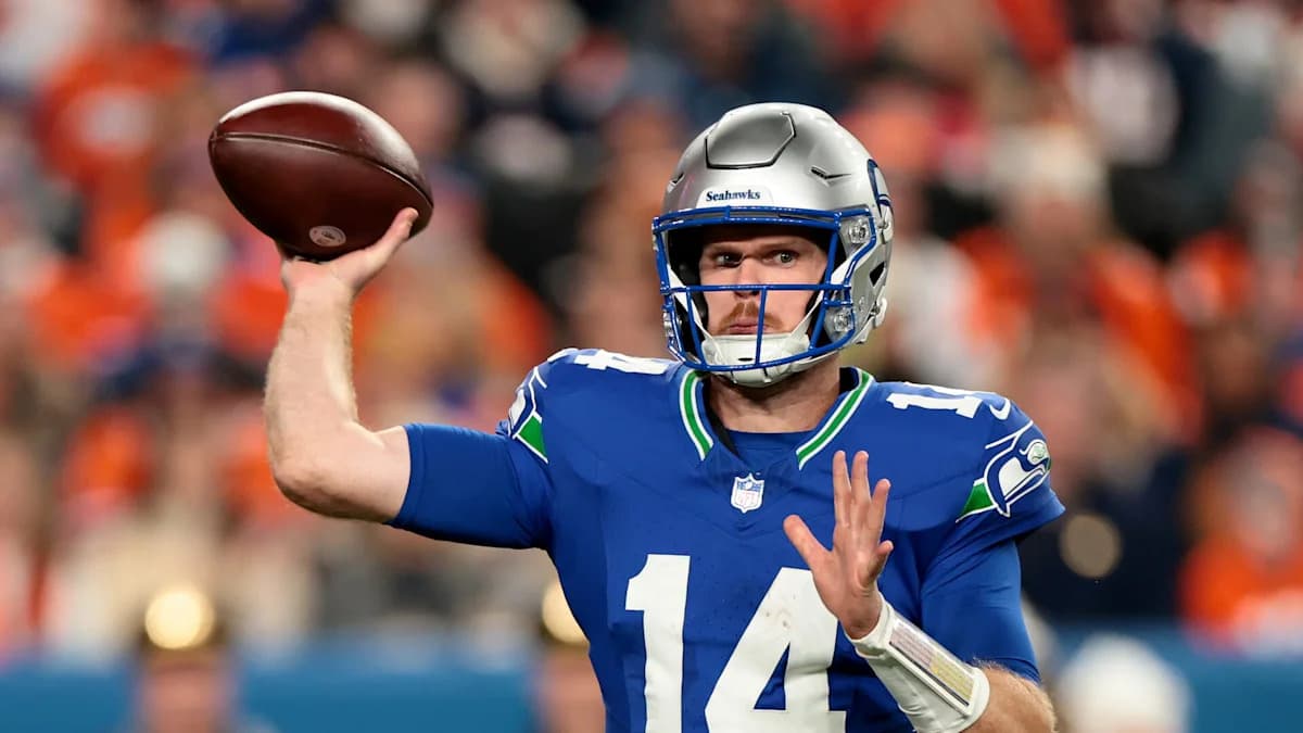 Seahawks draw to within 14-11 of Broncos