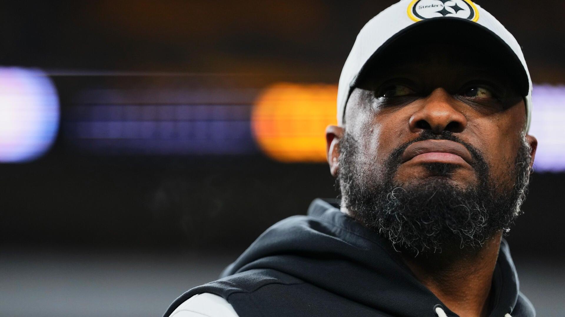 
                        Mike Tomlin gets roasted by former Super Bowl MVP, former Steelers star and others for Minecraft City
                    