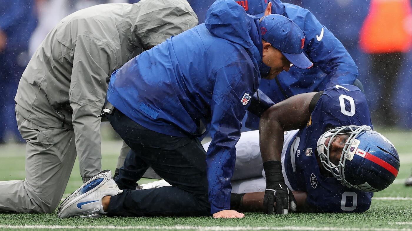 Brian Burns suffered season-ending knee injury in Giants Week 3 win over Titans, per report
