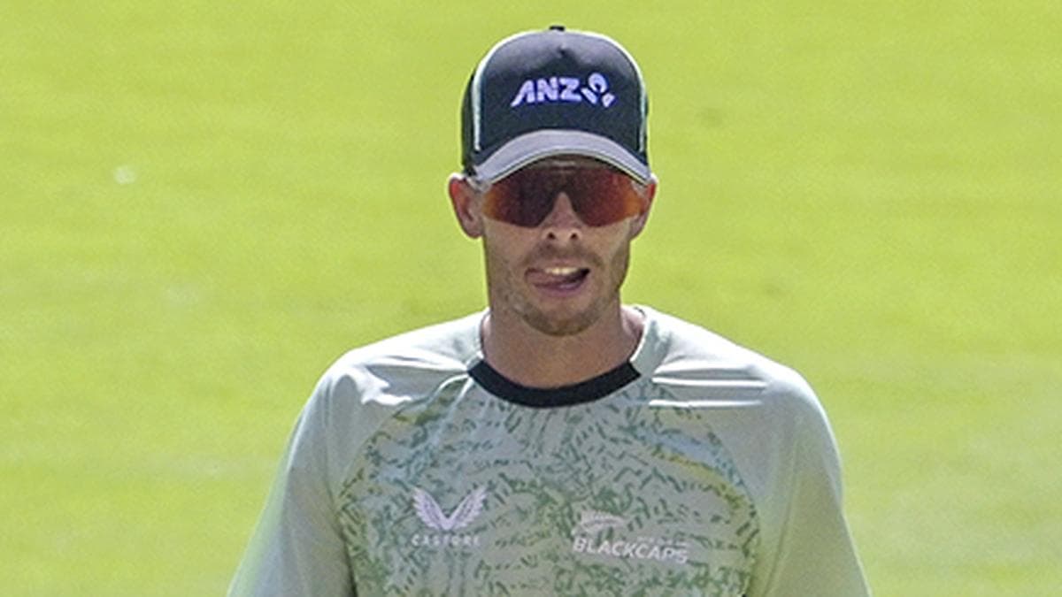 The bowlers are trying to catch up: New Zealand’s Santner