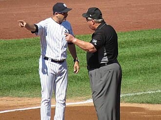 Yankees' defensive miscues costs them, wipes away golden opportunity to even ALDS