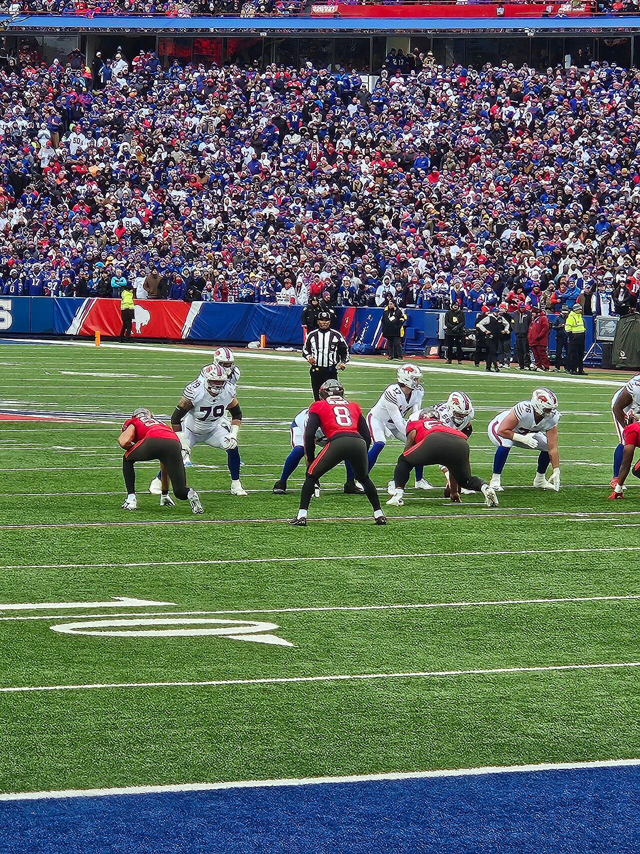 Bills chase a fifth win in Las Vegas as the Raiders try to stop a slide