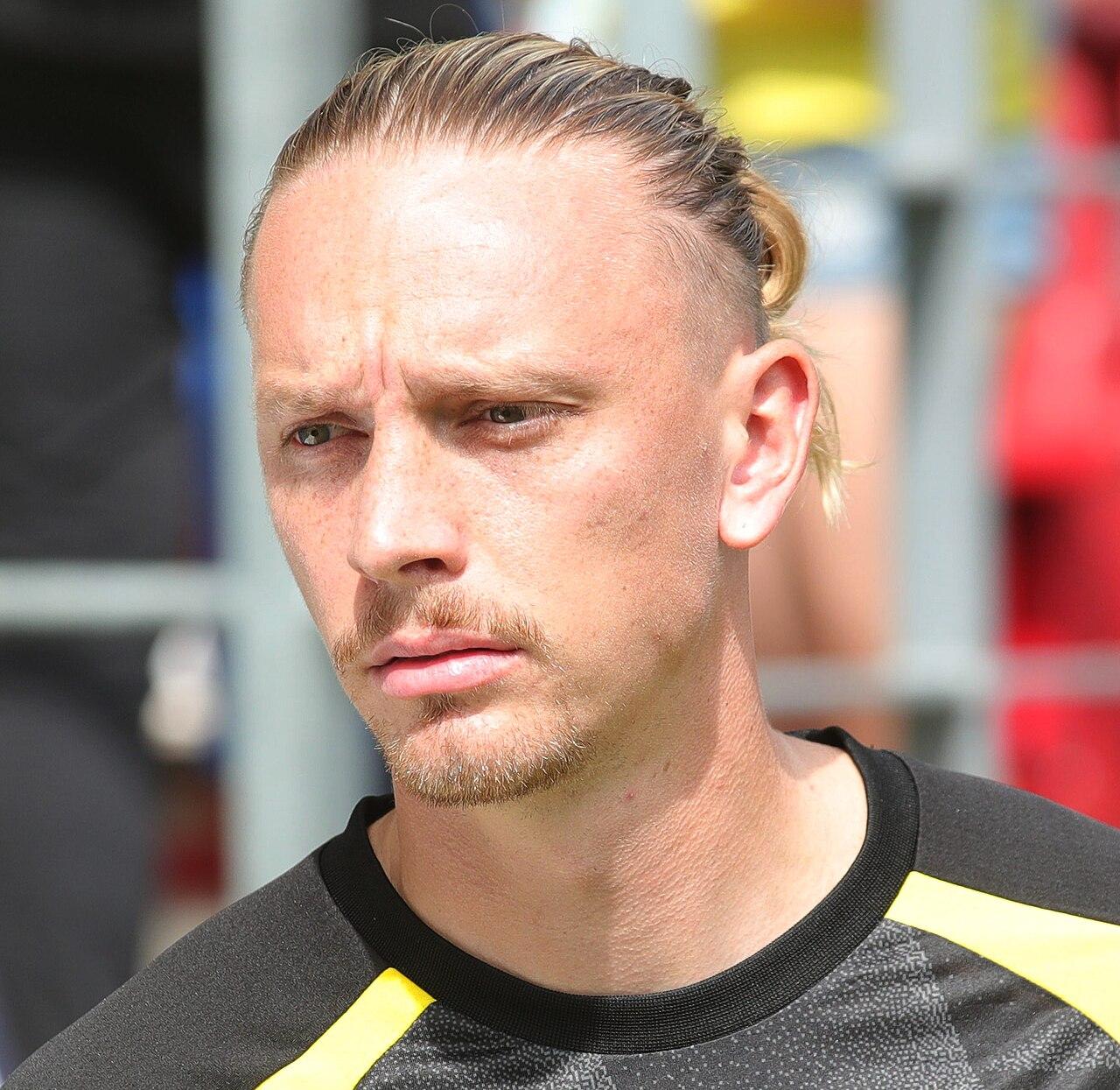 Can Dortmund Overcome a Growing Injury List to Protect Their Top Spot?