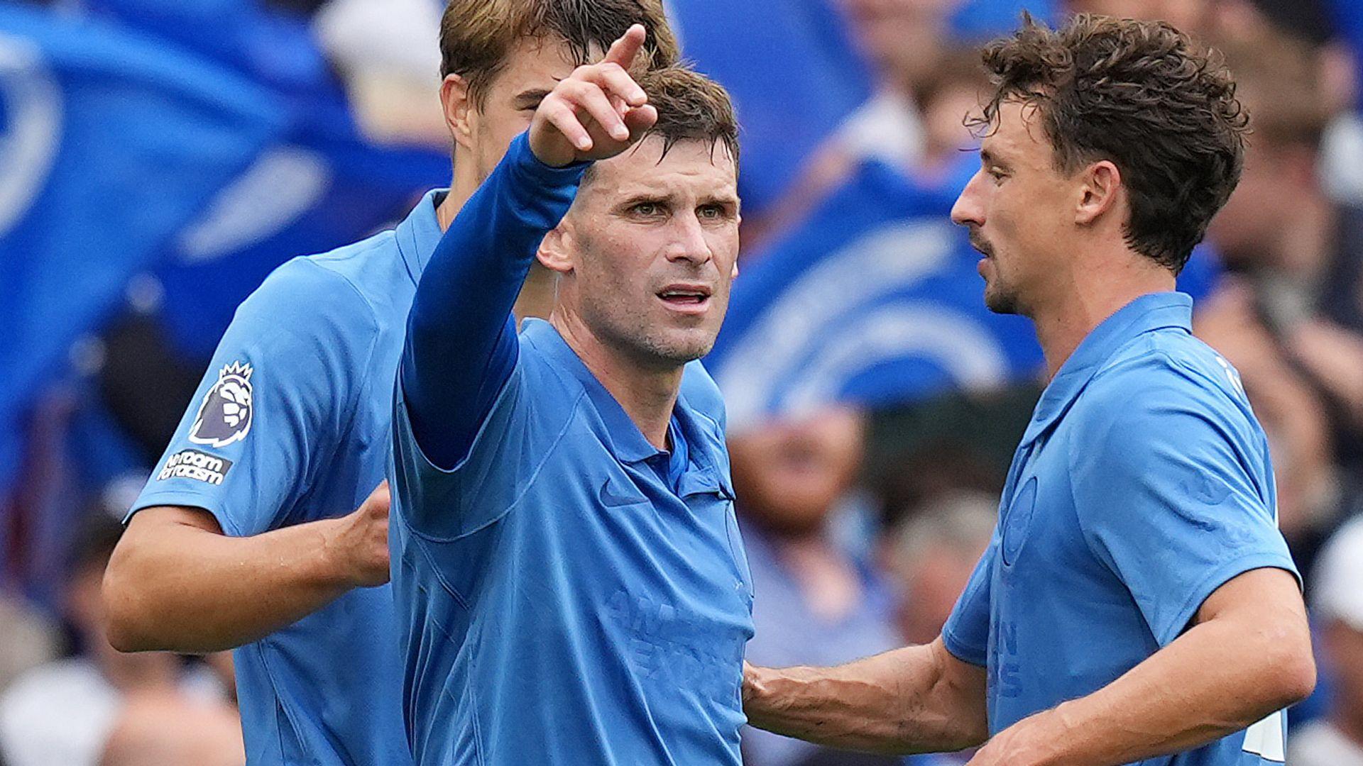 Gross puts Brighton in front against champions Arsenal LIVE!