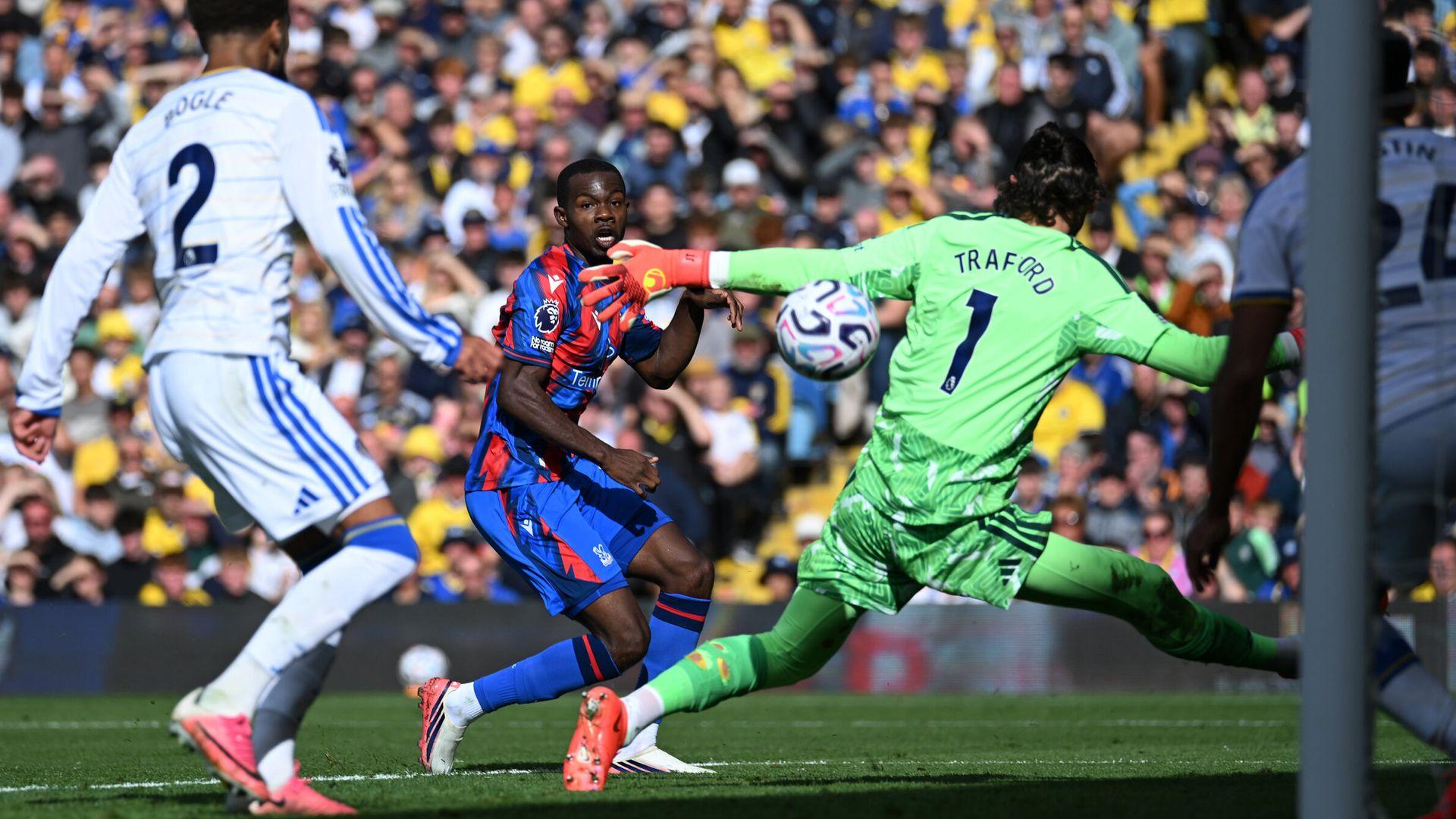 Palace secure valuable point at unbeaten Leeds