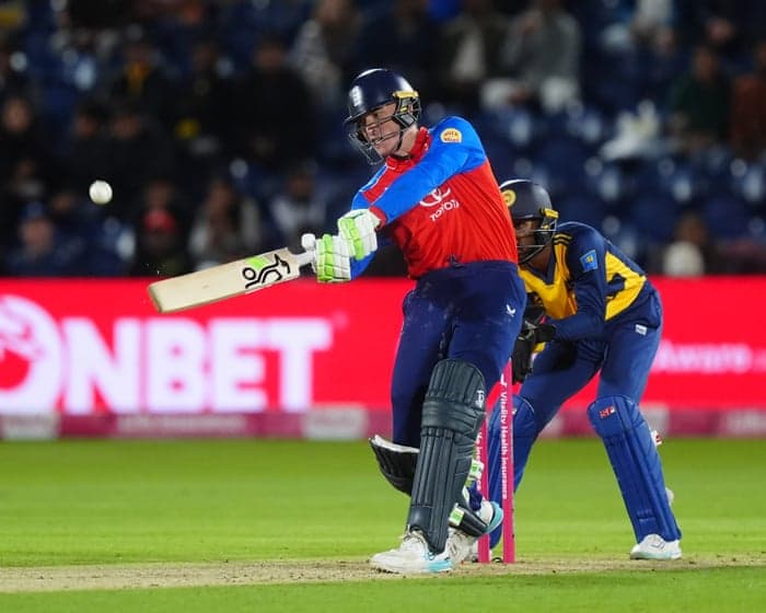 Tom Banton’s six-hitting wins T20 for England after Dawson derails Sri Lanka