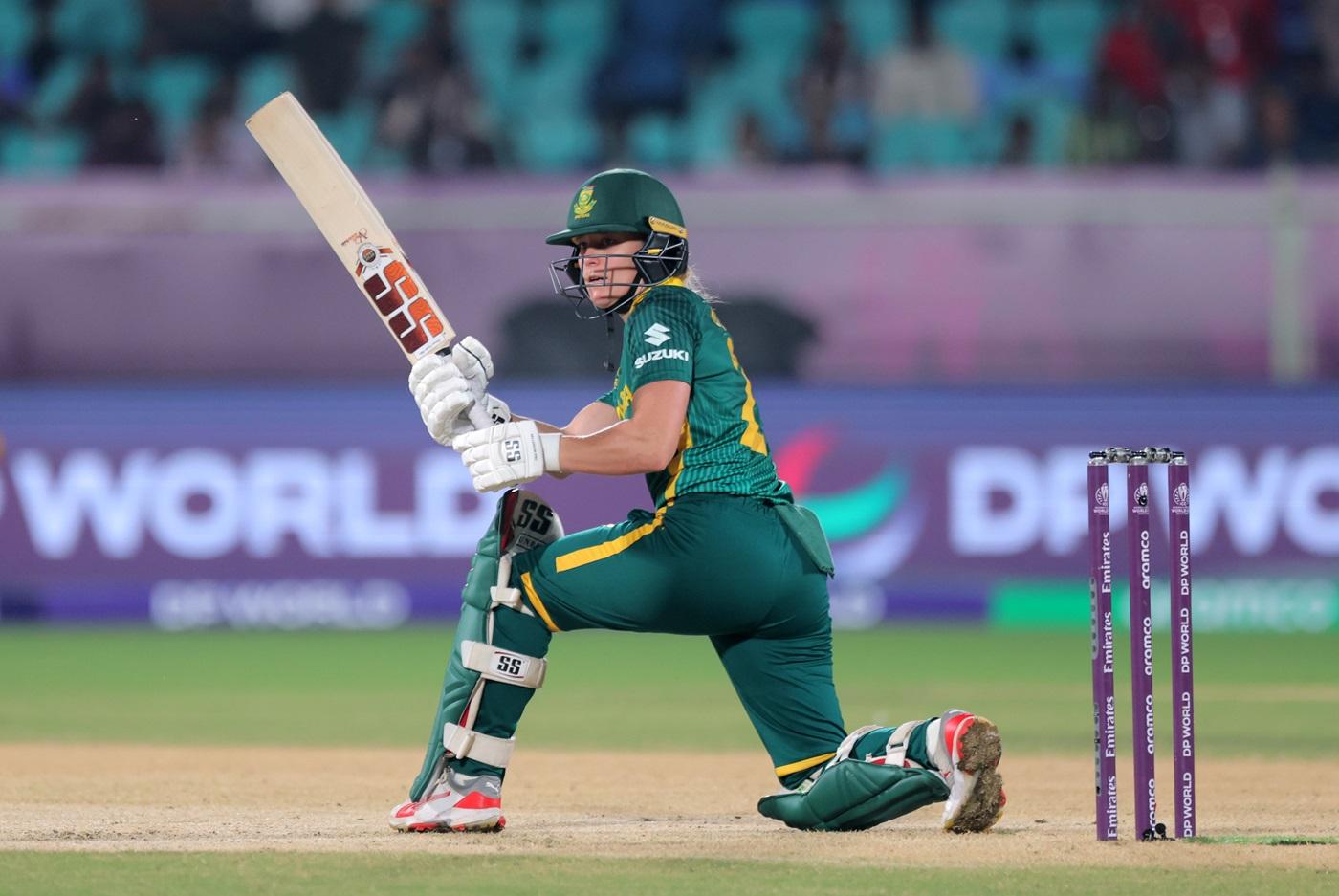 All-round Bosch puts South Africa 2-0 up