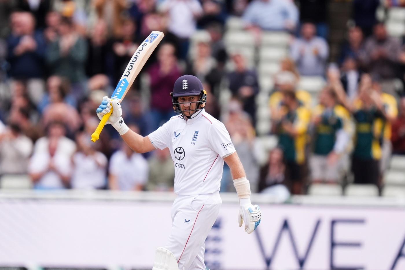 Root, Cox hit fifties as England cruise to 3-0
