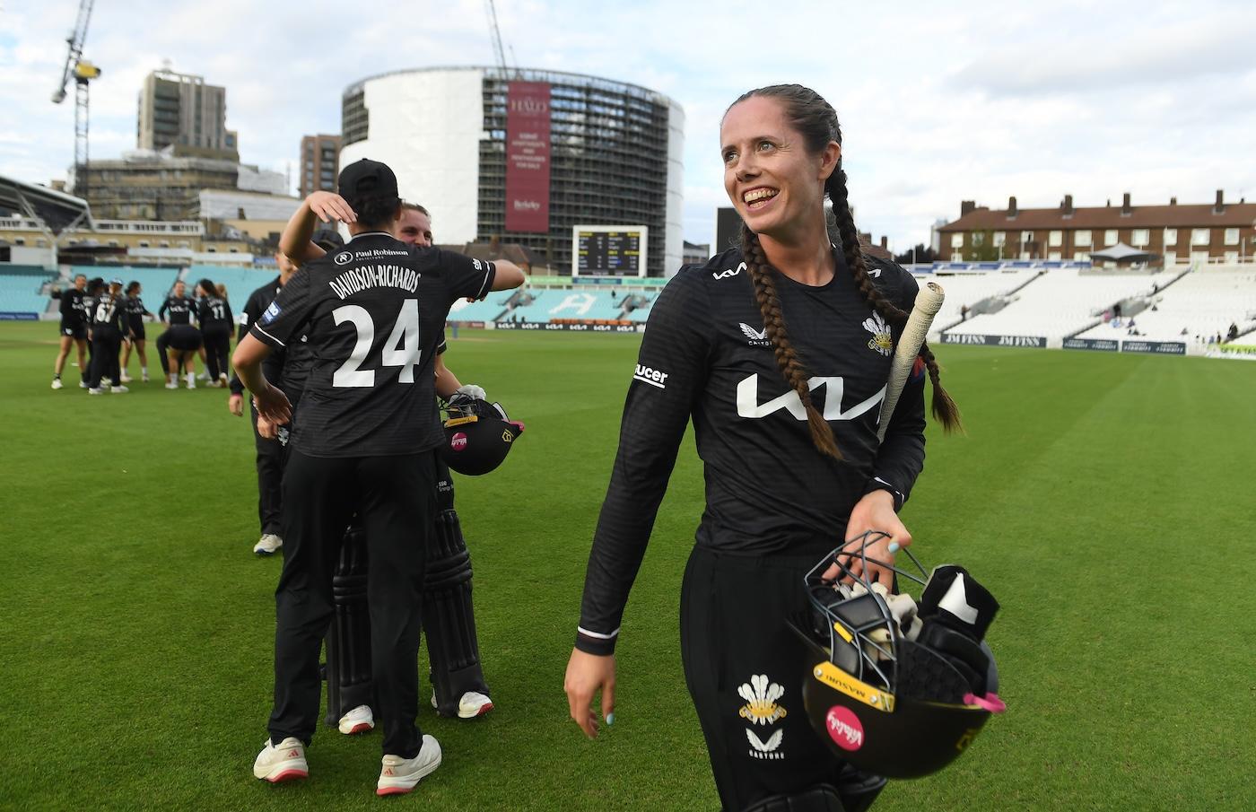 Surrey sneak through to Eliminator with one-wicket win