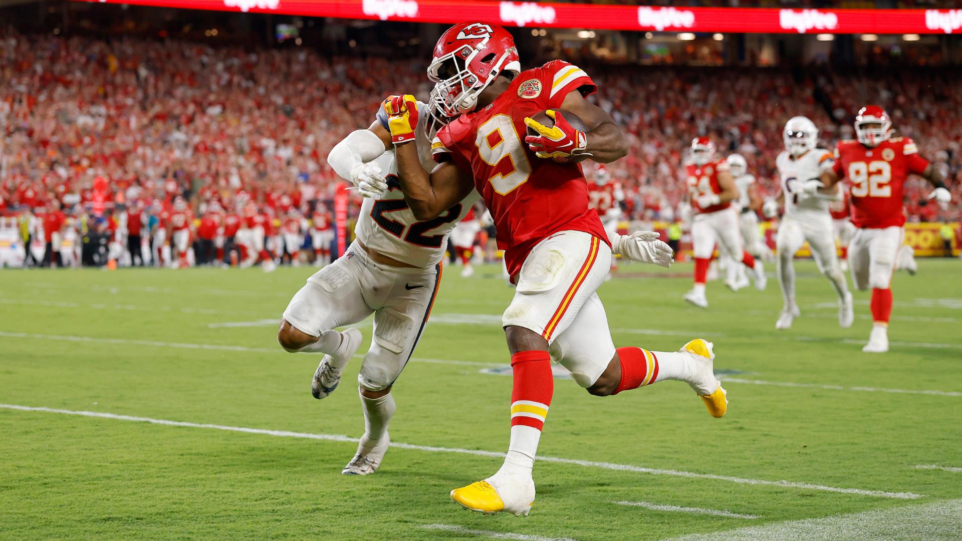 
                        Chiefs vs. Colts: How to watch, stream 'Sunday Night Football,' plus odds and prediction
                    