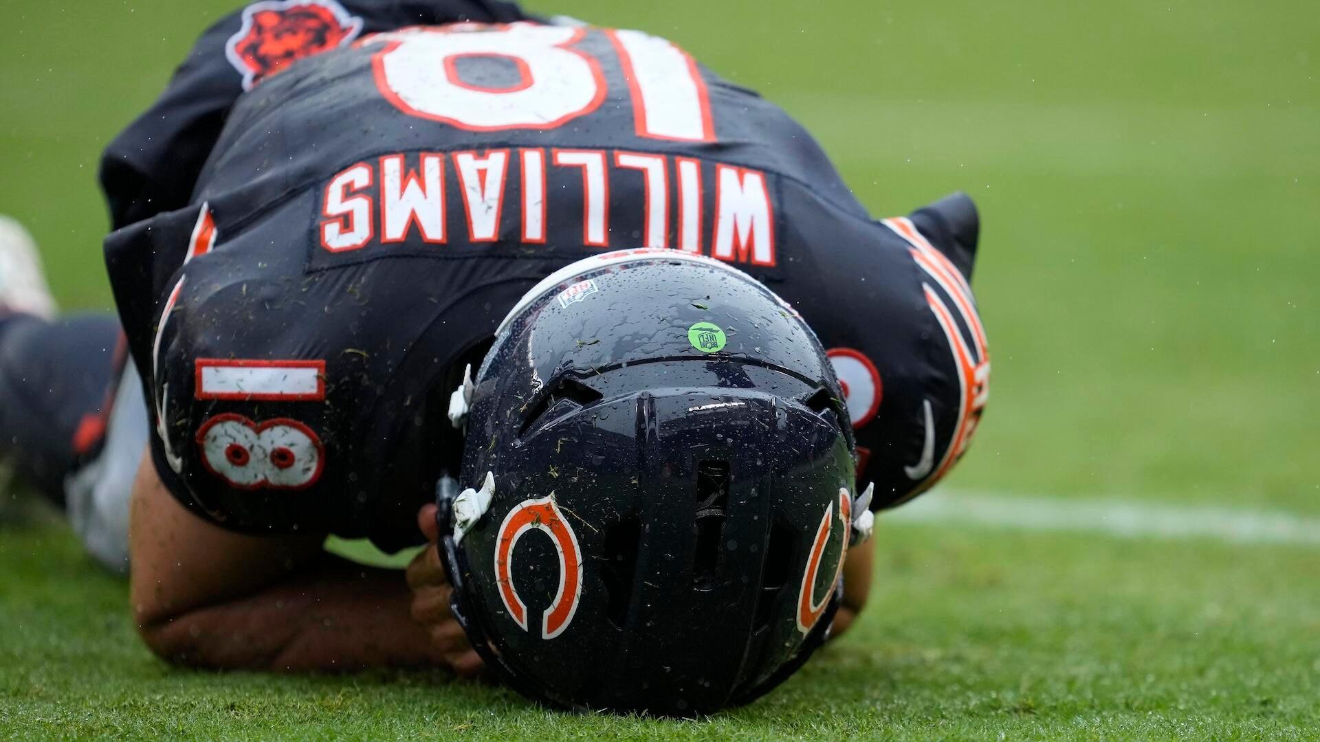 
                        Caleb Williams injury update: Bears QB reportedly avoids major hamstring injury, has shot to play in Week 3
                    